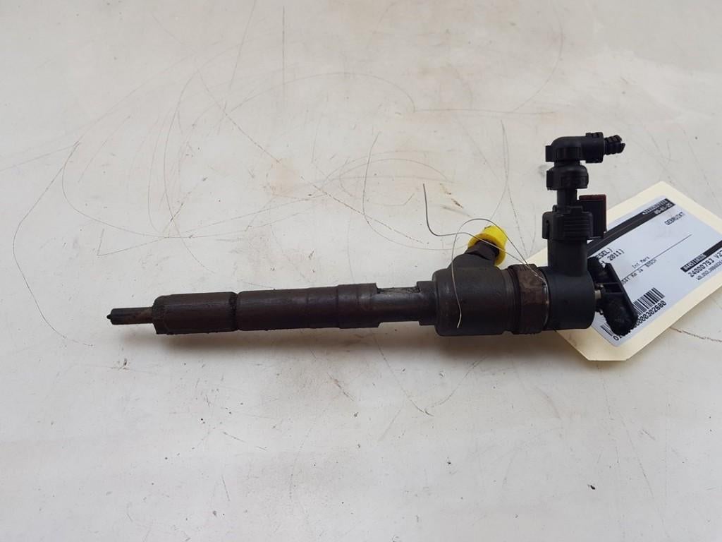 VERSTUIVER Opel Corsa D (|0445110326|93195390|), Robert Bosch AG, Gebruikt, Opel, Robert-Bosch-Allee 1
74232  Abstatt, DE