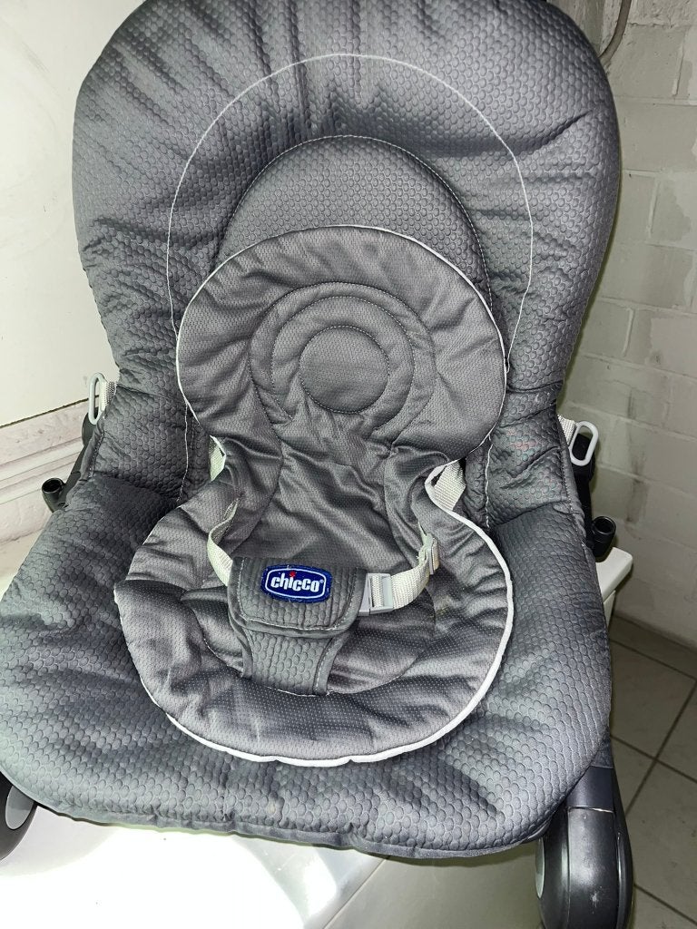 Kinderstoeltje Chicco, Kinderen en Baby's, Schommelstoel, Zo goed als nieuw, Chicco, Met gordel(s) of riempje(s)