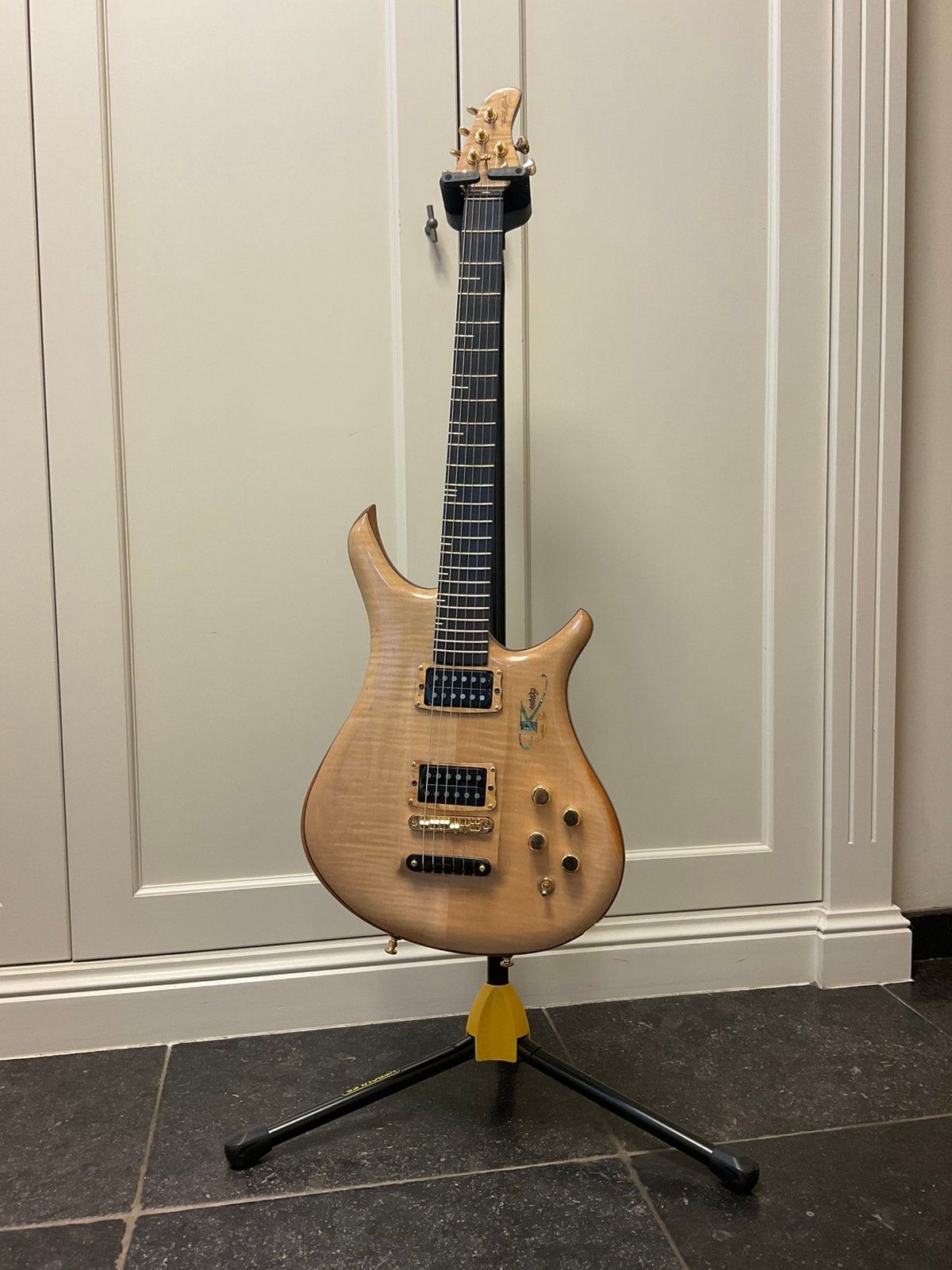 Kritz Stradovarius, Musique & Instruments, Instruments à corde | Guitares | Électriques, Enlèvement, Solid body, Autres marques