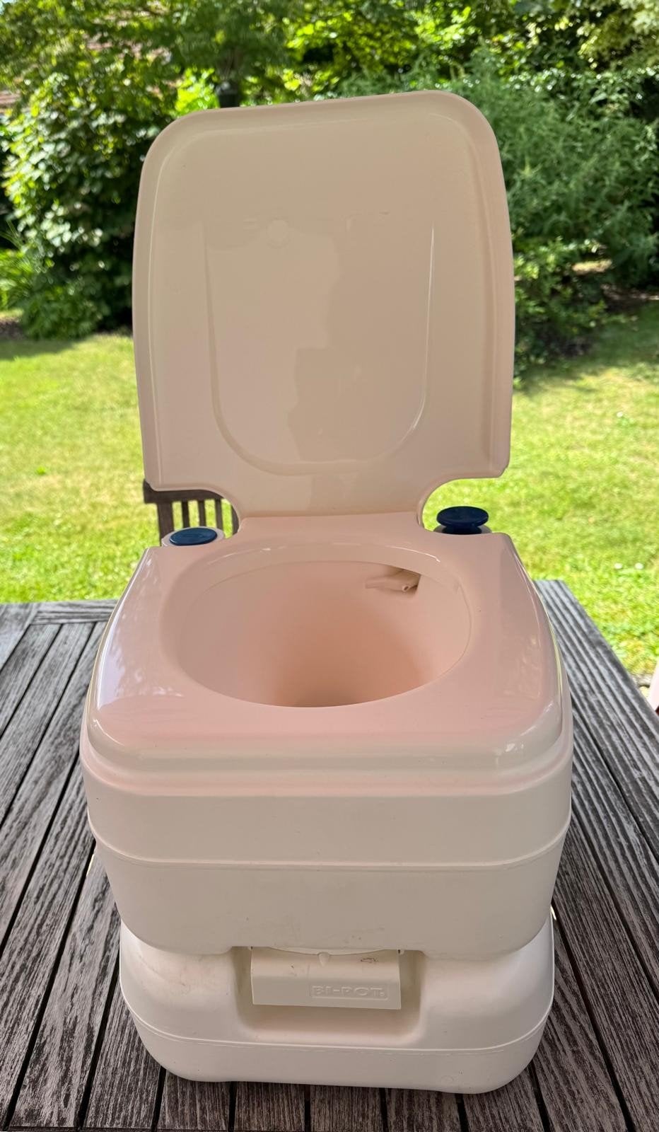 Fiamma bi-pot 30 chemische toilet, Ophalen