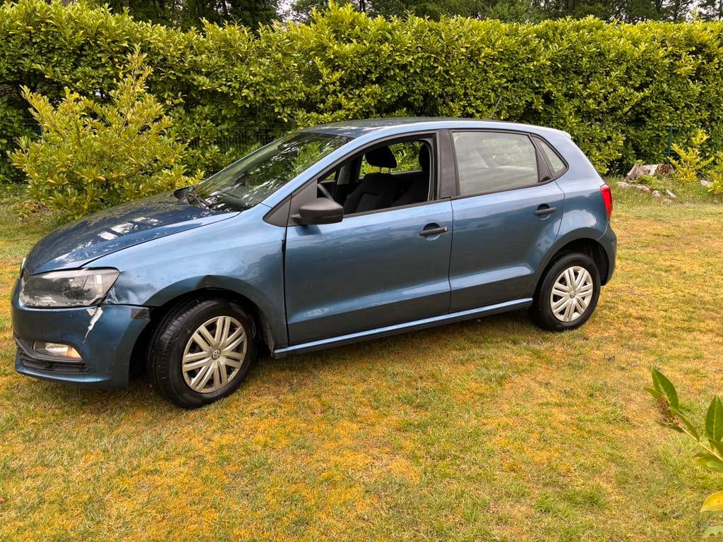 Volkswagen polo 6C-08/2015 - 1.0 I (à reparer)!, Autos, Achat, Euro 6, Boîte manuelle, Noir