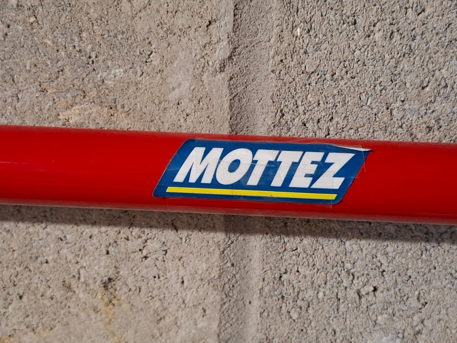 Fietsrek voor tegen de muur, Ophalen, Zo goed als nieuw
