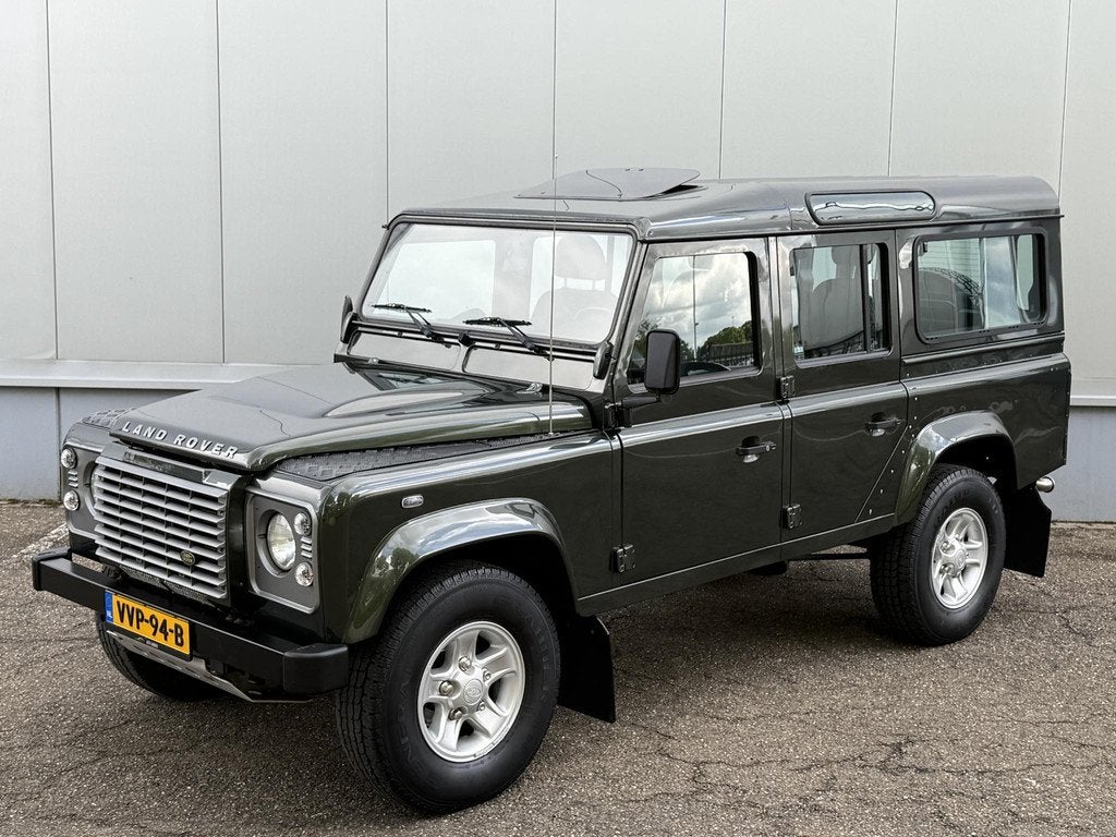 Land Rover Defender 2.4 TD 110 SW SE, Autos, Achat, Entreprise, Alarme, Noir