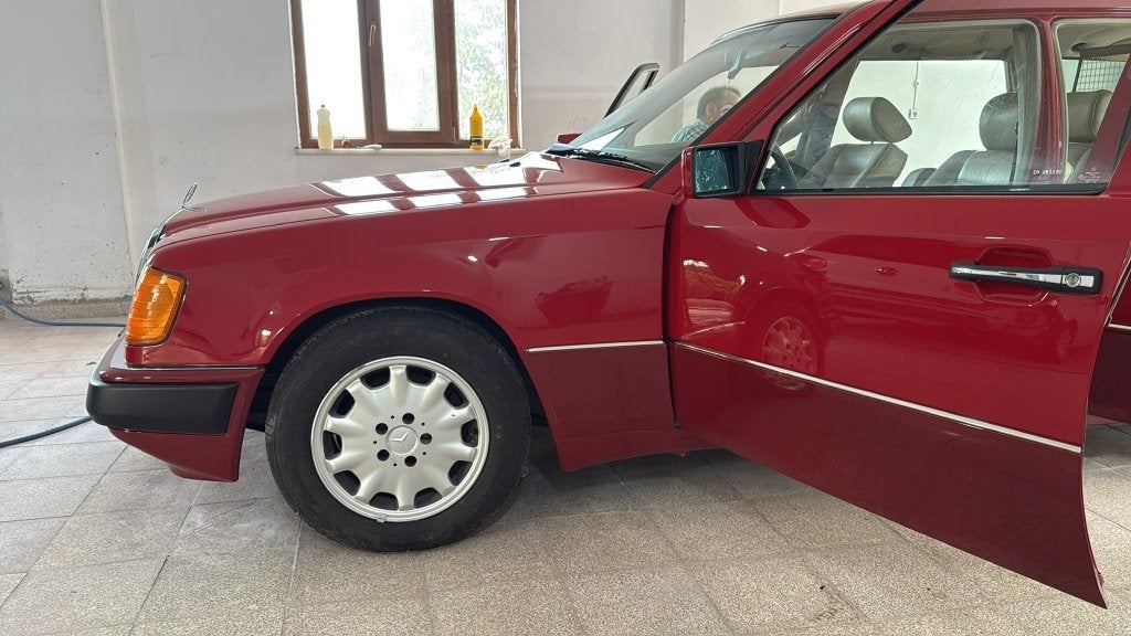 Mercedes Benz 300 TD, Auto's, Automaat, Achterwielaandrijving, Beige, Leder