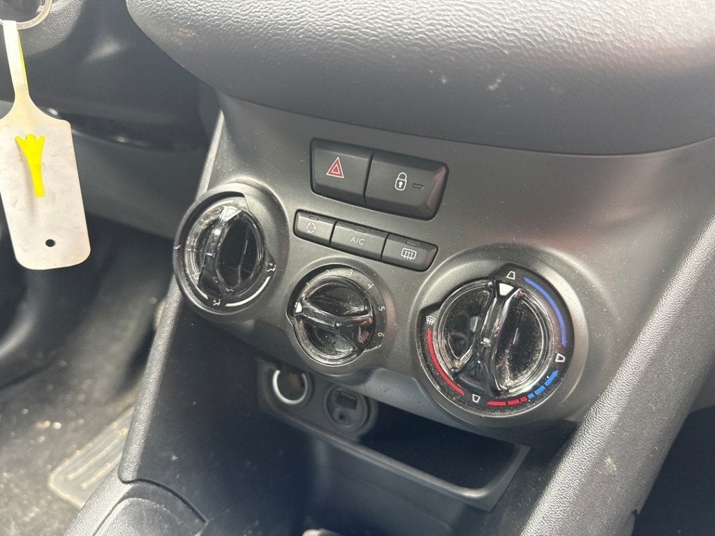 PANNEAU DE COMMANDE CHAUFFAGE CLIMATISATION (|9672248380|), Kontakt-peugeot@peugeot.com, Utilisé, Peugeot Deutschland GmbH, Bahnhofsplatz
65423  Rüsselsheim, DE