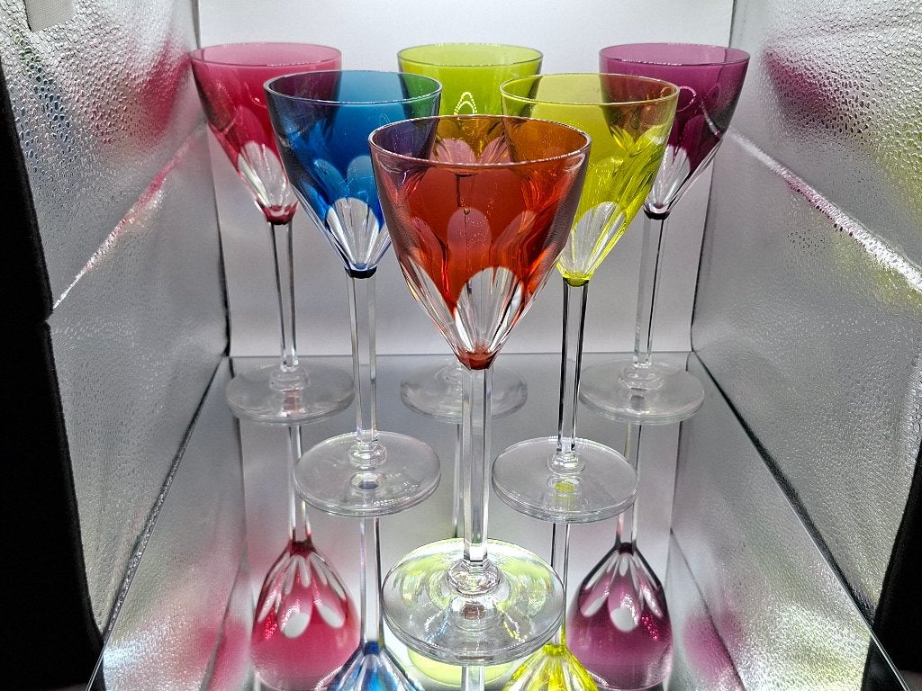 6 verres à vin de différentes couleurs du Val Saint Lambert, Antiquités & Art, Enlèvement