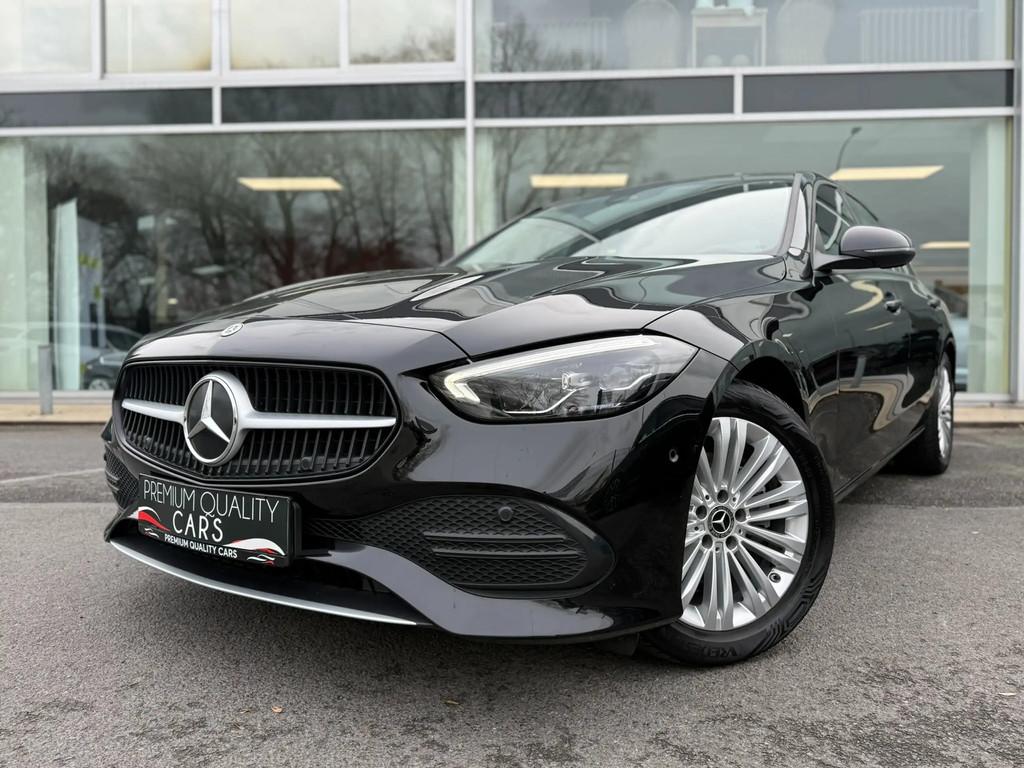 Mercedes-Benz C 180 CHAUFFAGE DES SIÈGES / CARPLAY / CAMÉR, Autos, Achat, 4 portes, Entreprise, Noir
