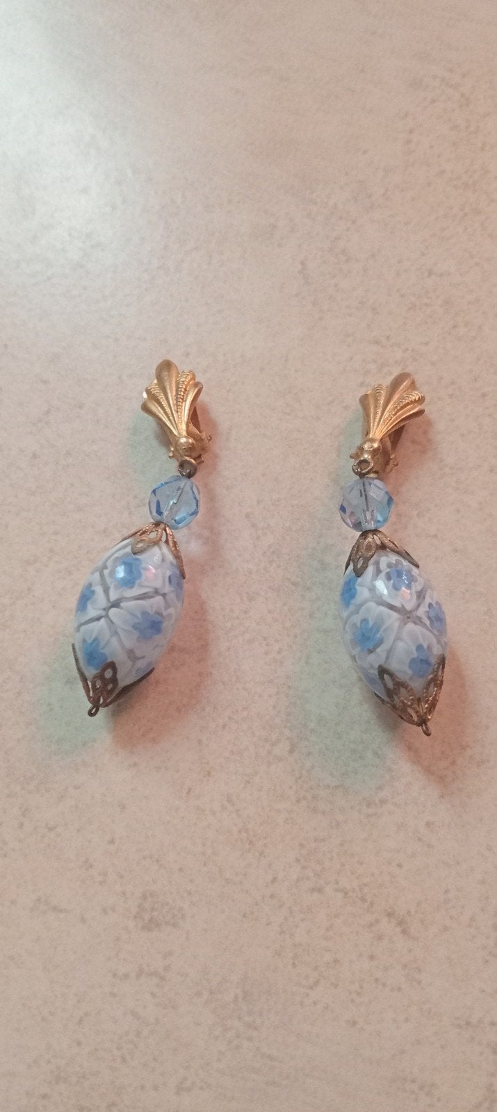 Bijou - paire de boucles d'oreilles plaquées or et verre, Handtassen en Accessoires, Oorbellen, Ophalen of Verzenden, Goud, Goud