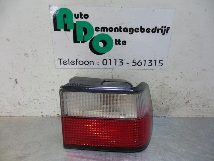 Feu arrière droit d'un Citroen Xantia (Xantia 98-), Autos : Pièces & Accessoires, -, 3 mois de garantie, Utilisé, -