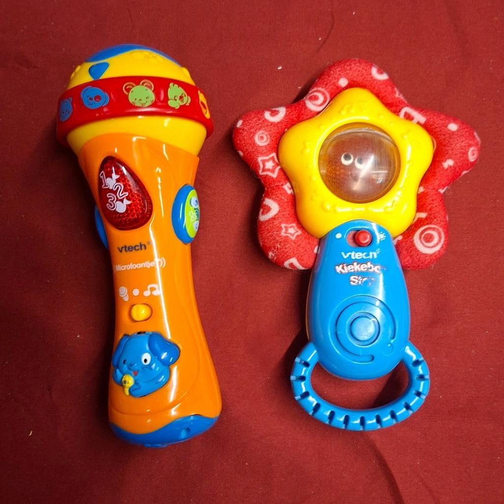 VTech : kinderliedjesmicrofoon en een rammelaar. , Ophalen of Verzenden