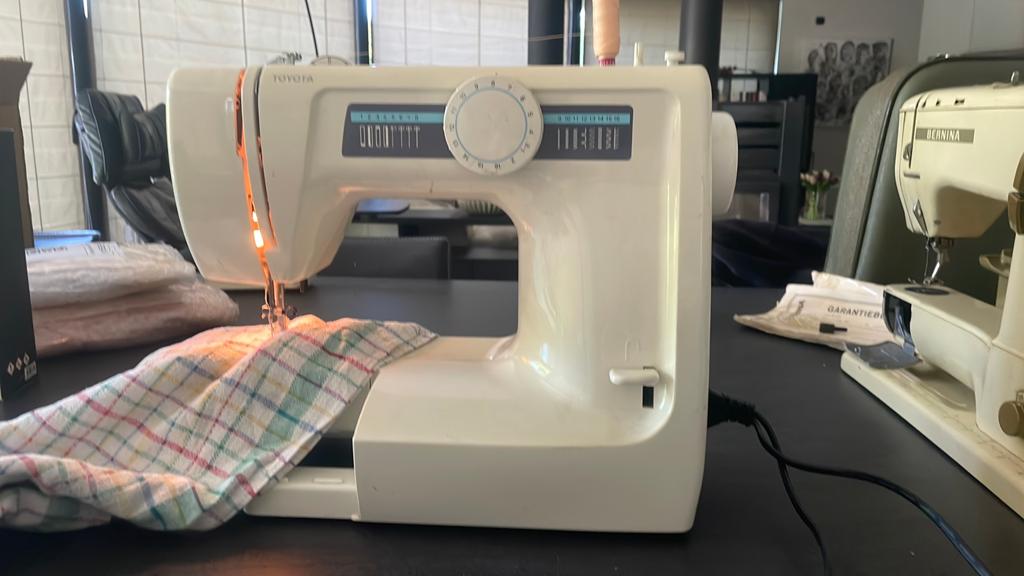 Naaimachine Toyota, Ophalen, Gebruikt, Naaimachine, Overige merken