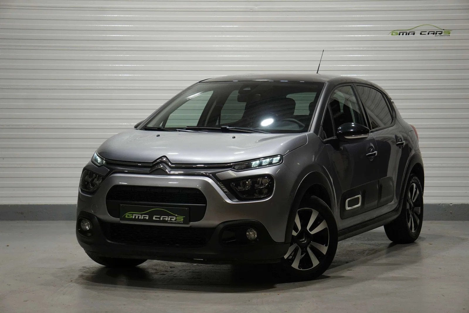 Citroën C3 C3 1.2 PureTech Shine-Aut-Airco-Keyless-CruiseC-, Automaat, Gebruikt, Euro 6, 1199 cc