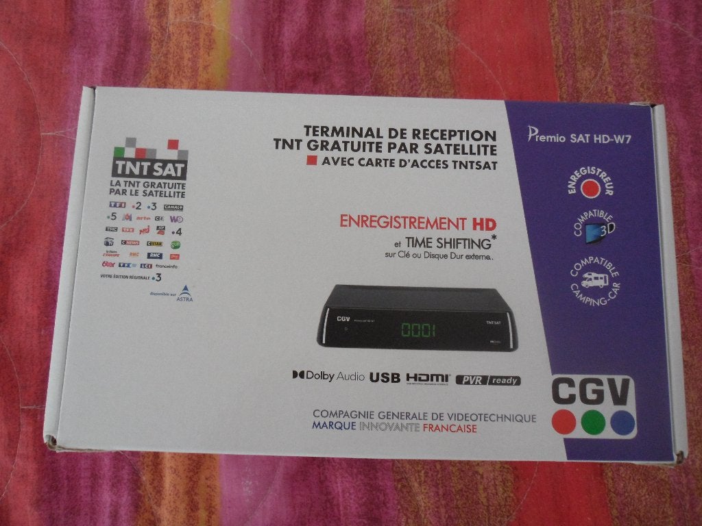 DECODEUR TNTSAT CGV PREMIO SAT HD-W7, Audio, Tv en Foto, Ophalen of Verzenden, Zo goed als nieuw, (Schotel)antenne-accessoires