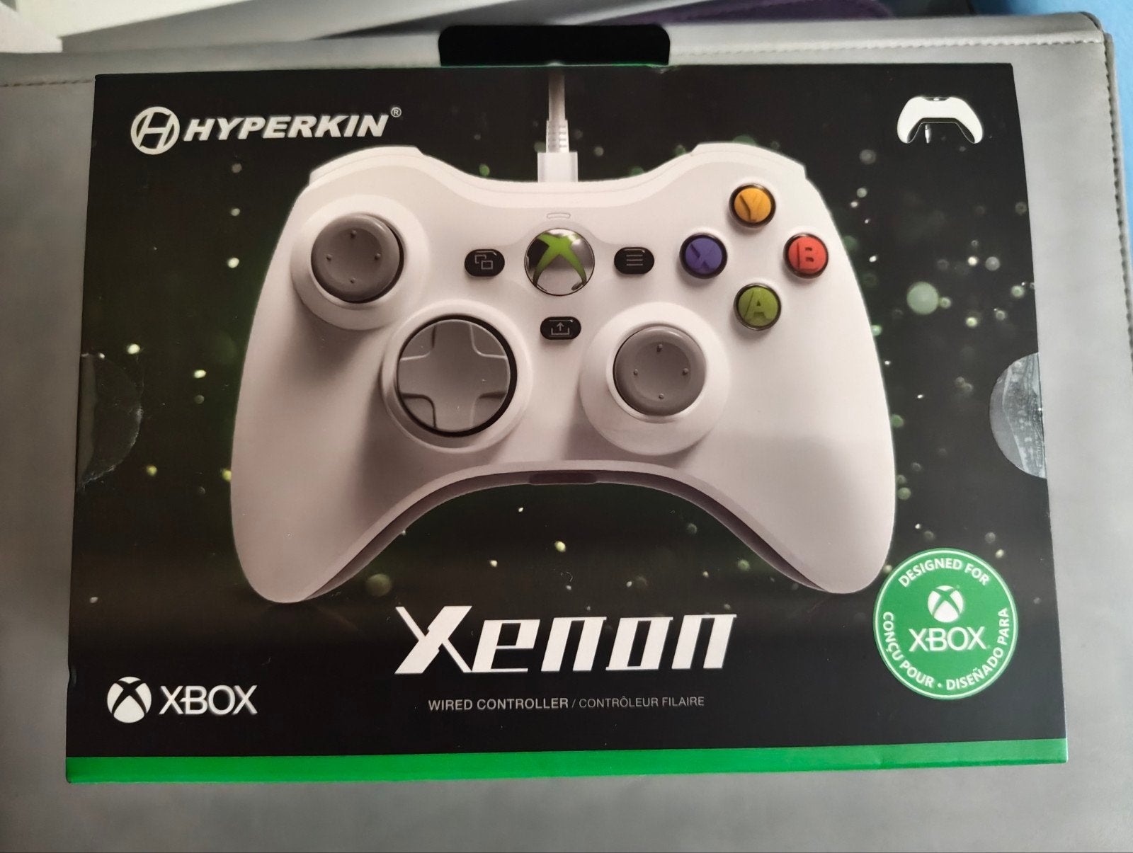 Hyperkin Xenon Controller (Xbox 360 stijl). NIEUW, Consoles de jeu & Jeux vidéo, Consoles de jeu | Xbox | Accessoires, Enlèvement ou Envoi