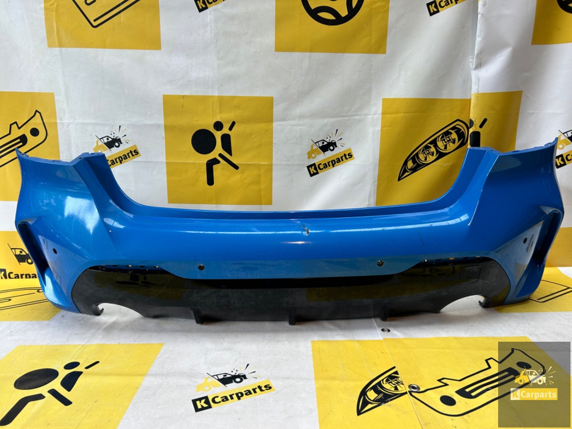 Bmw 1 serie f40 achterbumper M Pakket Bumper PDC 2018-Heden, Info@fabrikant.eu, Fabrikantstraat 1
1000 AA  Amsterdam, NL, Achter
