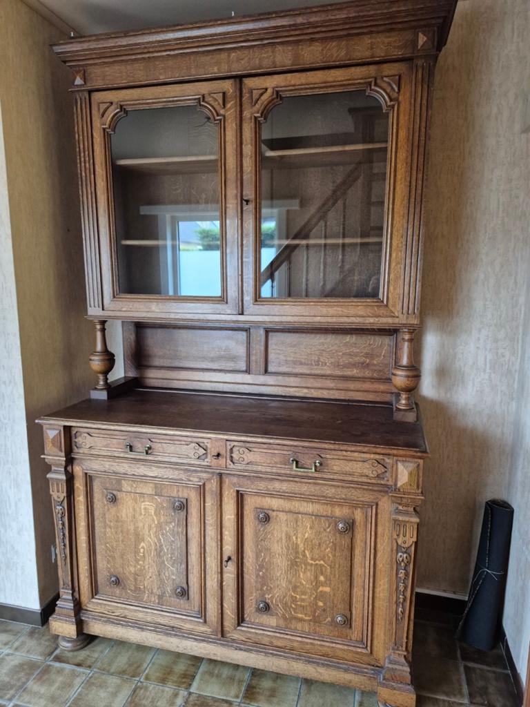 Oude massief houten kast, Huis en Inrichting, Kasten | Buffetkasten, Ophalen