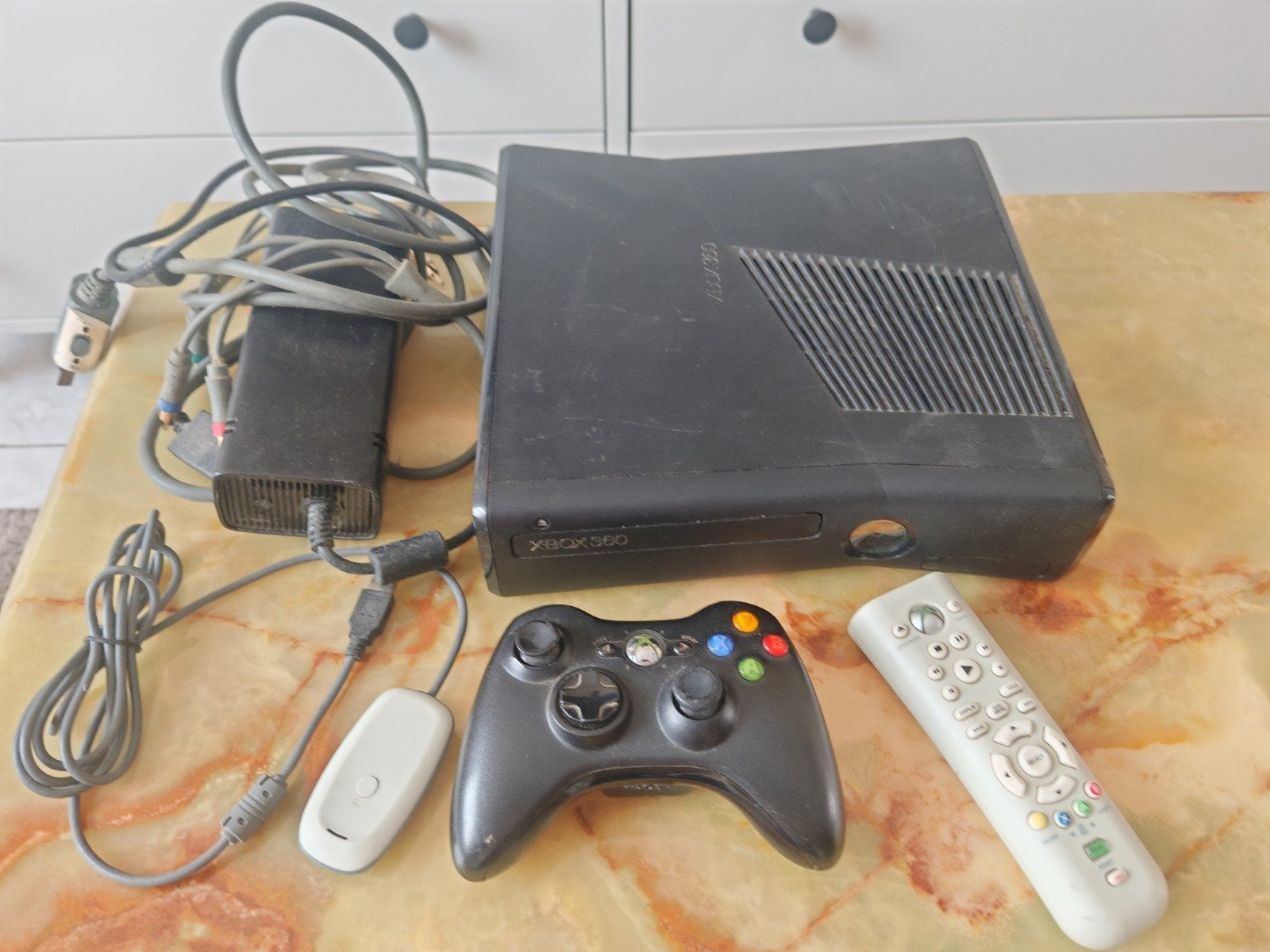 Console Microsoft Xbox 360 Slim + Manette, Wi-Fi et Télécomm, Enlèvement, 360 S