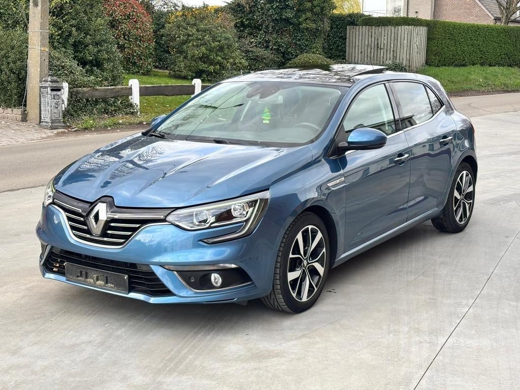 Renault Megane 4, Autos, Achat, Carnet d'entretien, Particulier, Essence