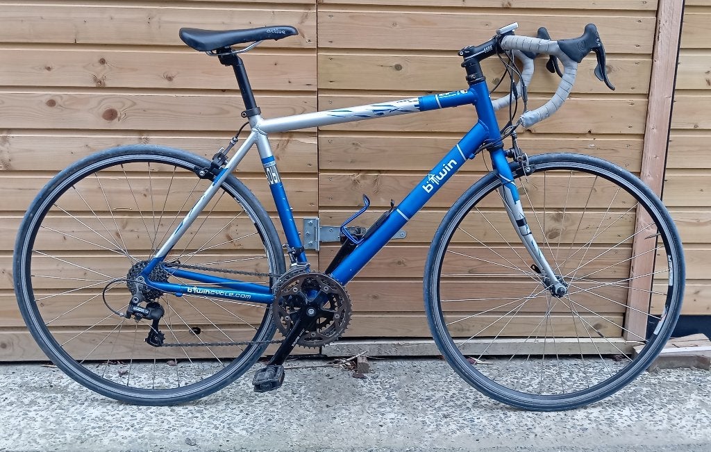 B’twin koersfiets, Campagnolo Xenon 3x10, Fietsen en Brommers, 28 inch, Gebruikt, Velgrem, Aluminium