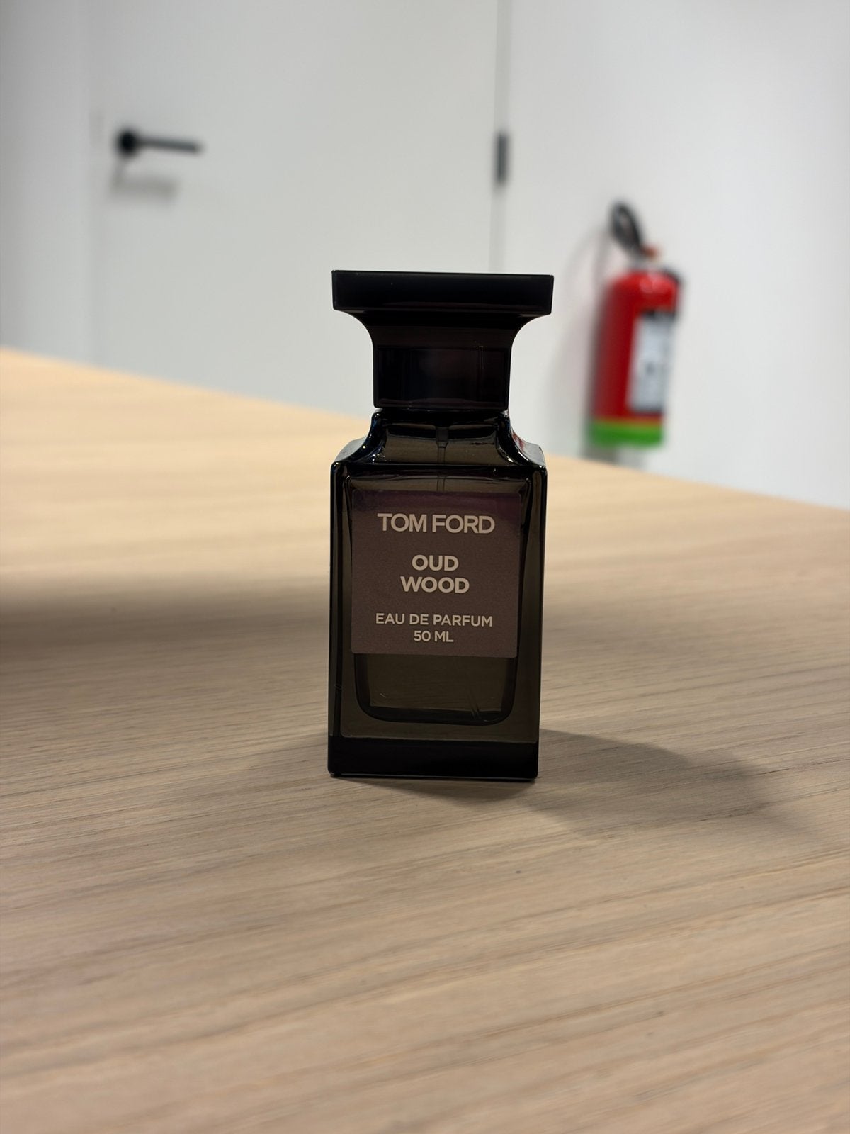 Tom Ford - Oud Wood, Handtassen en Accessoires, Uiterlijk | Parfum, Ophalen, Zo goed als nieuw