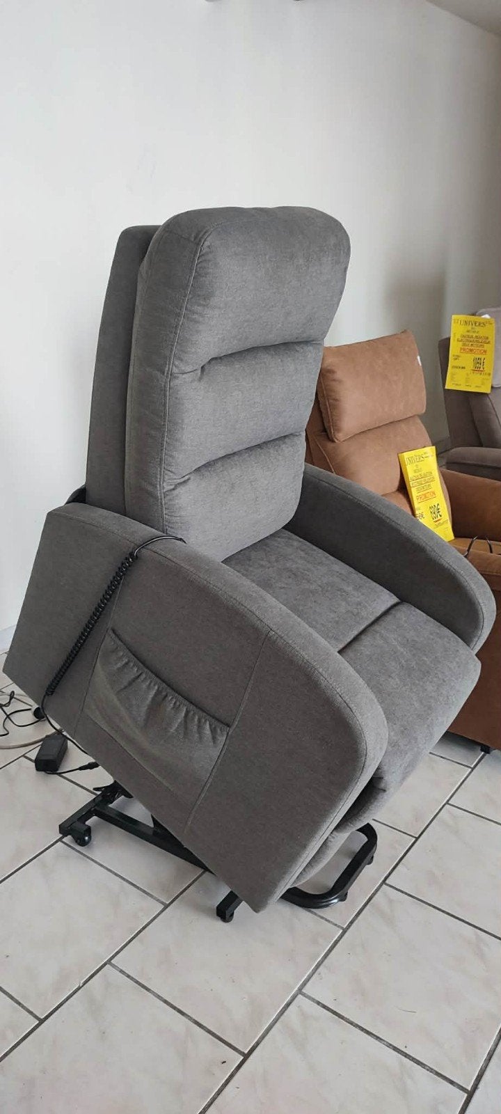 fauteuil électrique à deux moteurs gris, Enlèvement, Neuf