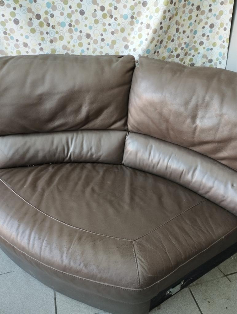 Canapé d'angle en cuir gratuit, relax et 2 velux, Enlèvement