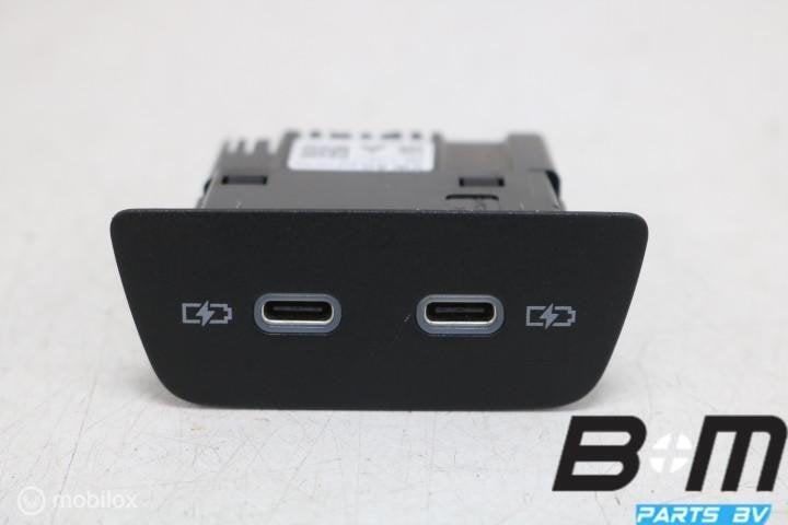 AUX / USB aansluiting VW Taigo R-line 2G6035954, Auto diversen, Gebruikt