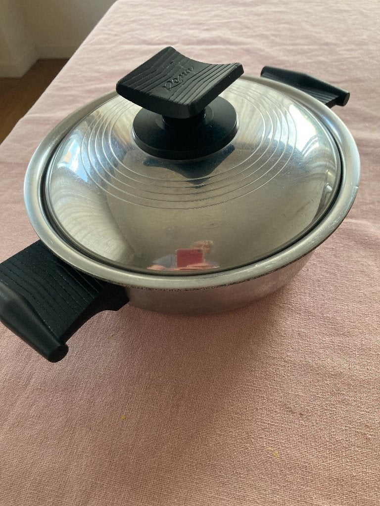 Kookpot Rena Ware 1 liter diameter 14 cm, Maison & Meubles, Cuisine | Casseroles & Poêles, Avec couvercle, Inox, Comme neuf, Enlèvement