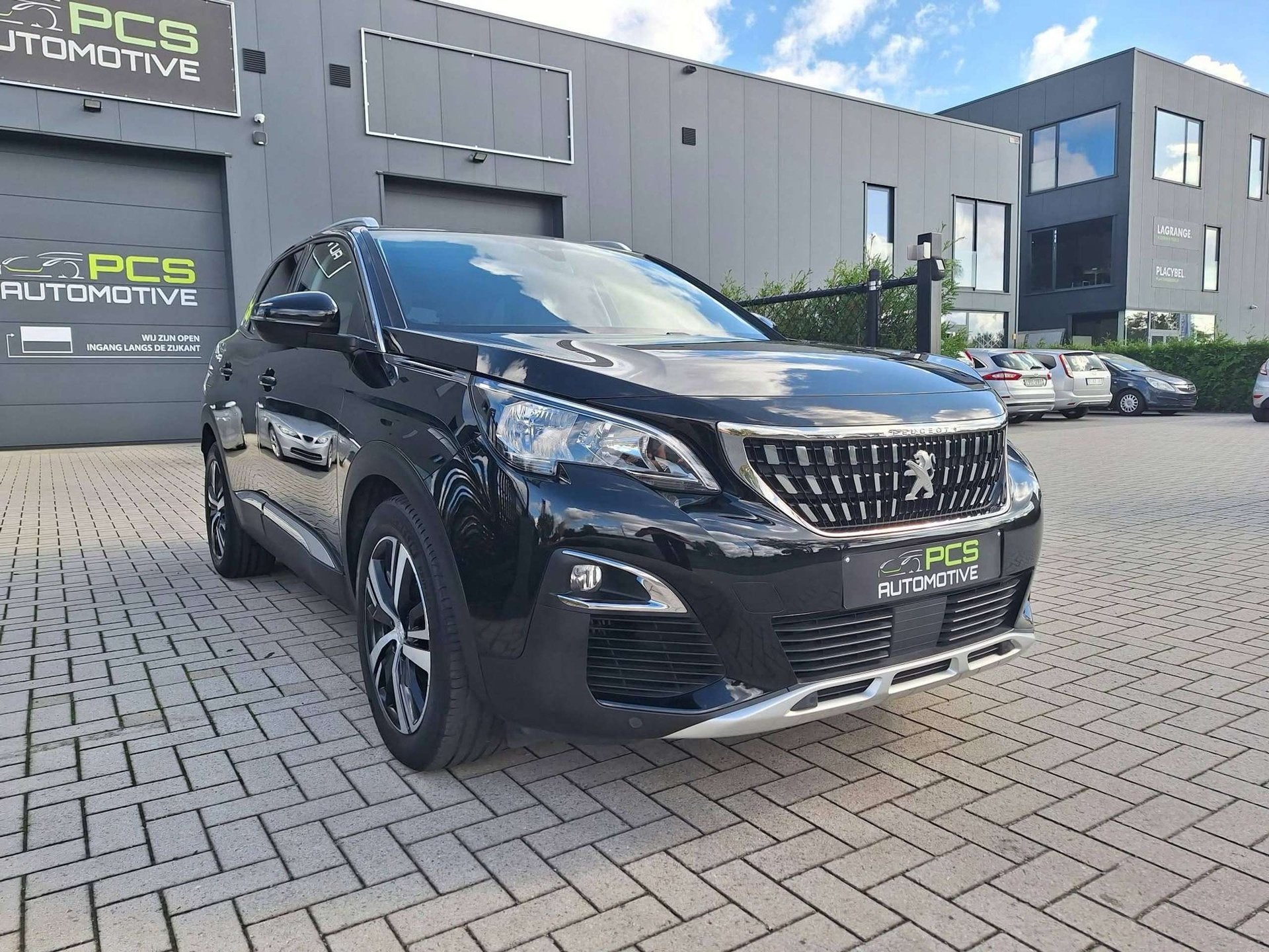 Peugeot 3008 1.2 PureTech Allure / Benzine / 12 maanden waar, Auto's, https://public.car-pass.be/vhr/dcca7eee-bc0c-4022-9c60-6f4a71365a9e