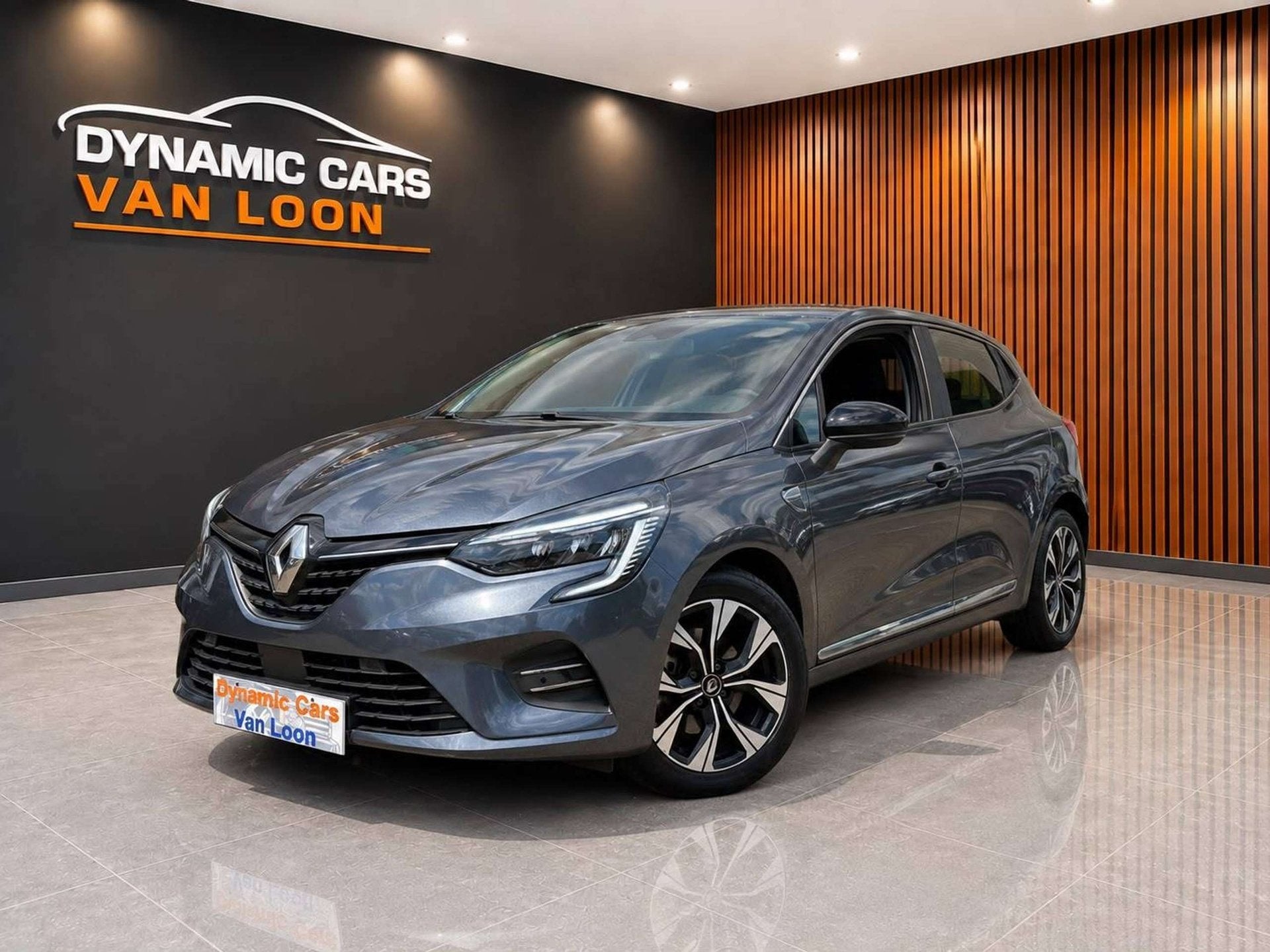 Renault Clio 1.6i 140Pk Automaat Hybrid E-TECH Limited Cruis, Autos, Argent ou Gris, Achat, Entreprise, https://public.car-pass.be/vhr/0070e339-08e7-40a5-8433-4a6d109c32c1