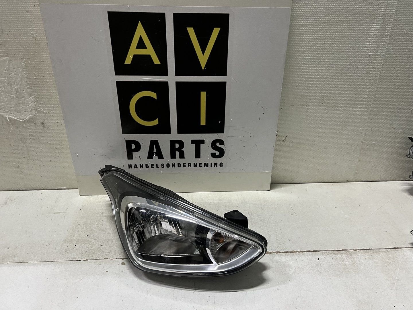 Koplamp Hyundai i10 II facelift h7 rechts 92102-B9000, Auto-onderdelen, Gebruikt, -, -, Ophalen of Verzenden