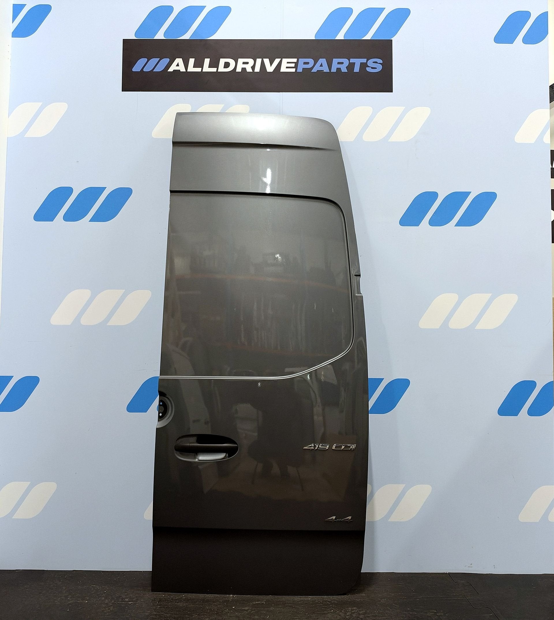 Mercedes Sprinter W907 porte arrière droite H2 gris foncé tô