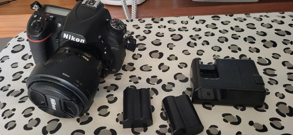 Nikon D750 + 18-70mm lens – complete set, Ophalen, Gebruikt, Spiegelreflex, Nikon