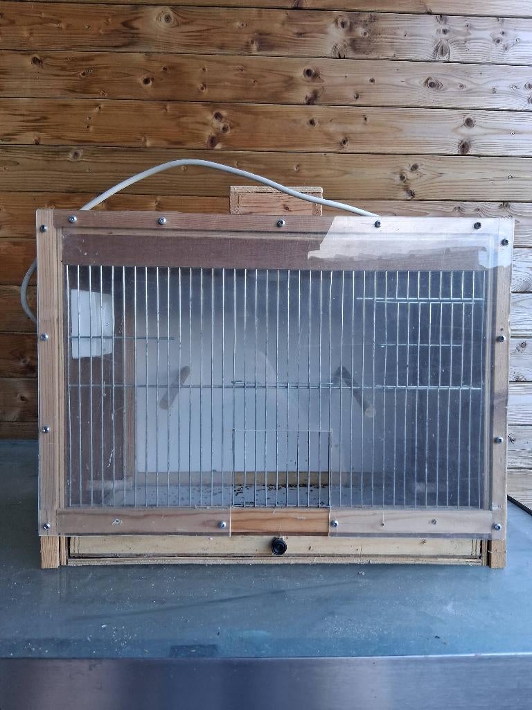 Ziekenkooi vogels, Dieren en Toebehoren, Ophalen, Zo goed als nieuw, Hout, Vogelkooi