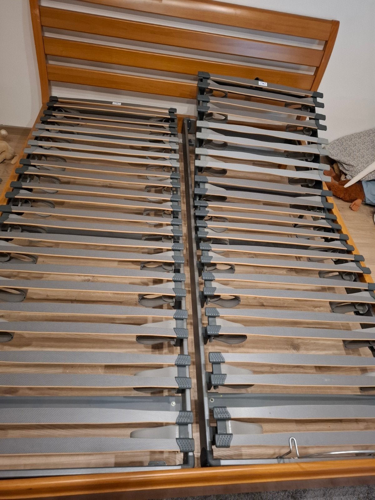 Dubbel bed met matrassen, Ophalen