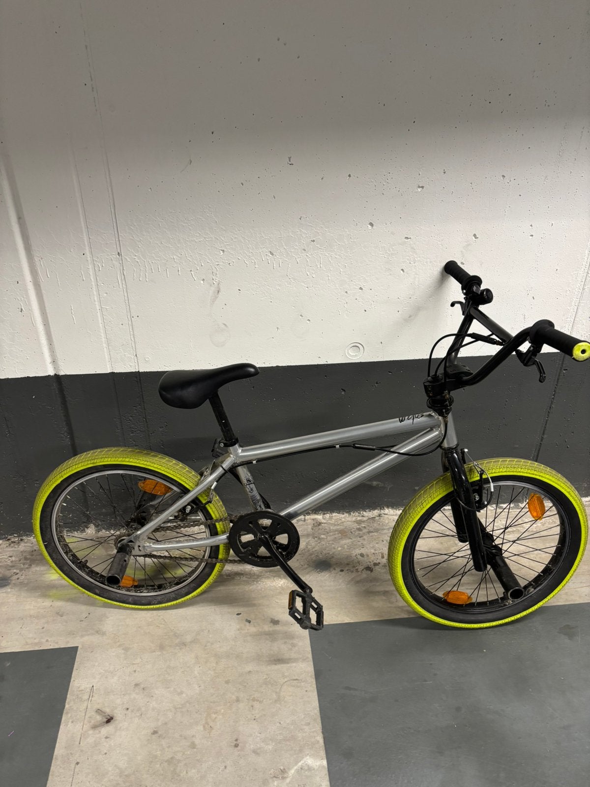 BMX, Enlèvement, Comme neuf