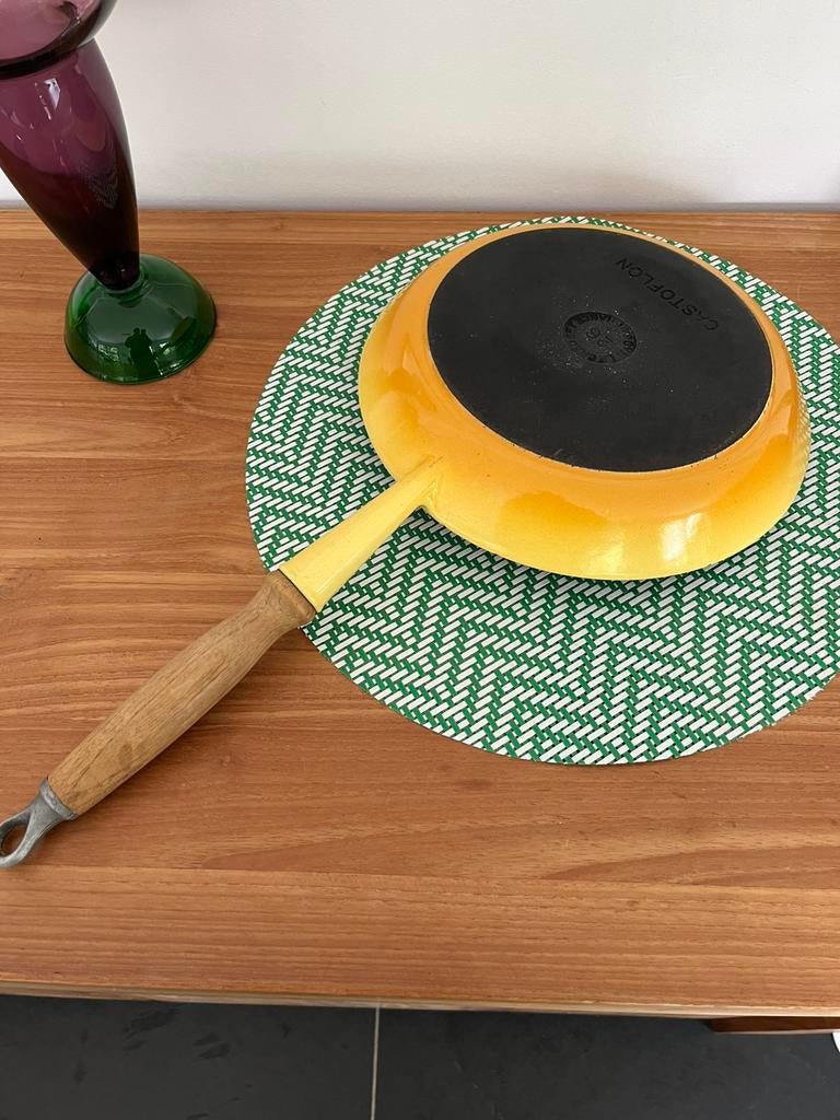 LE CREUSET geëmailleerde gietijzeren kachel, Huis en Inrichting, Keuken | Potten en Pannen, Ophalen of Verzenden, Gietijzer
