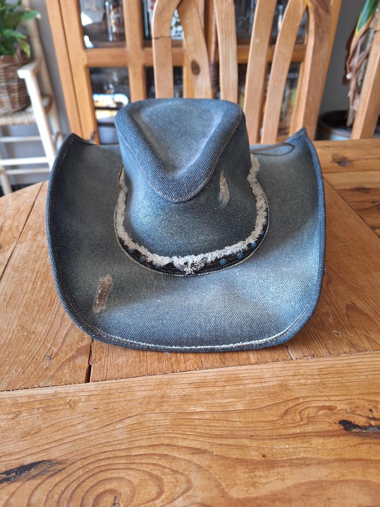 Cowboyhoed, Ophalen, Zo goed als nieuw
