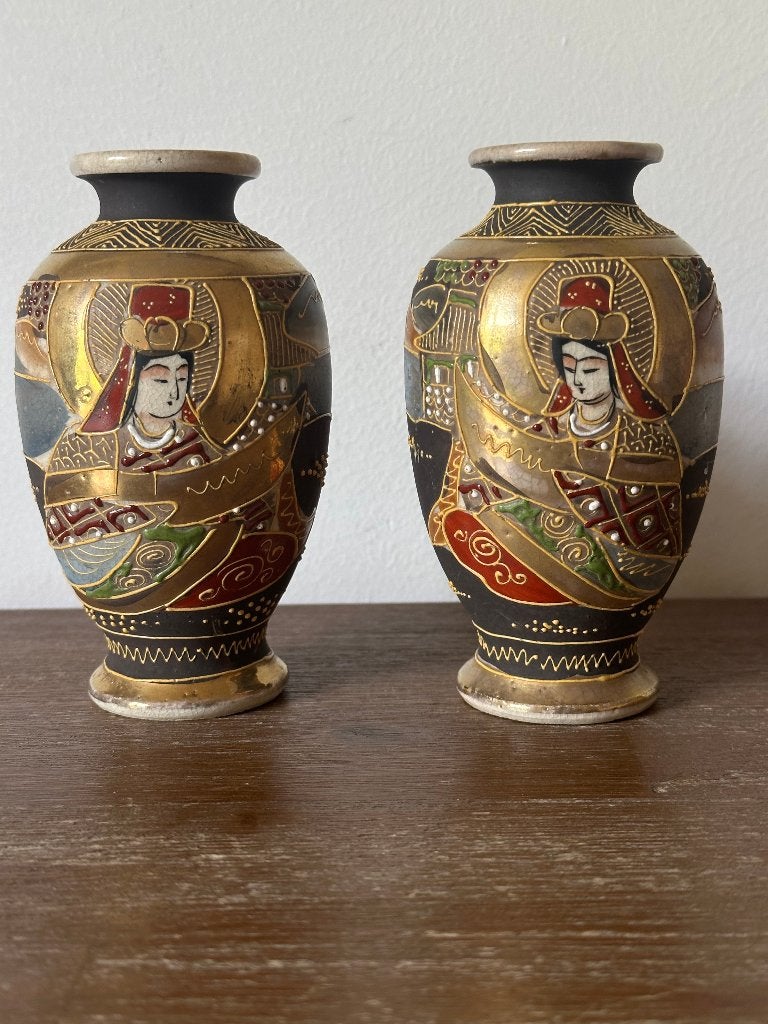 Japanse Satsuma moriage-vazen, Antiek en Kunst, Ophalen of Verzenden