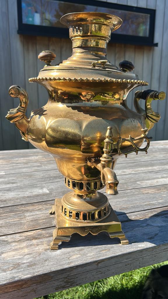 Samovar russe, Enlèvement