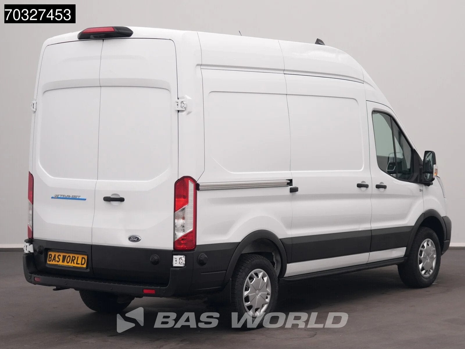 Ford e-Transit 184pk Elektrisch 68kWh 317km WLTP L2H3 Hoog D, Entreprise, 3 places, Capteur de lumière, Automatique