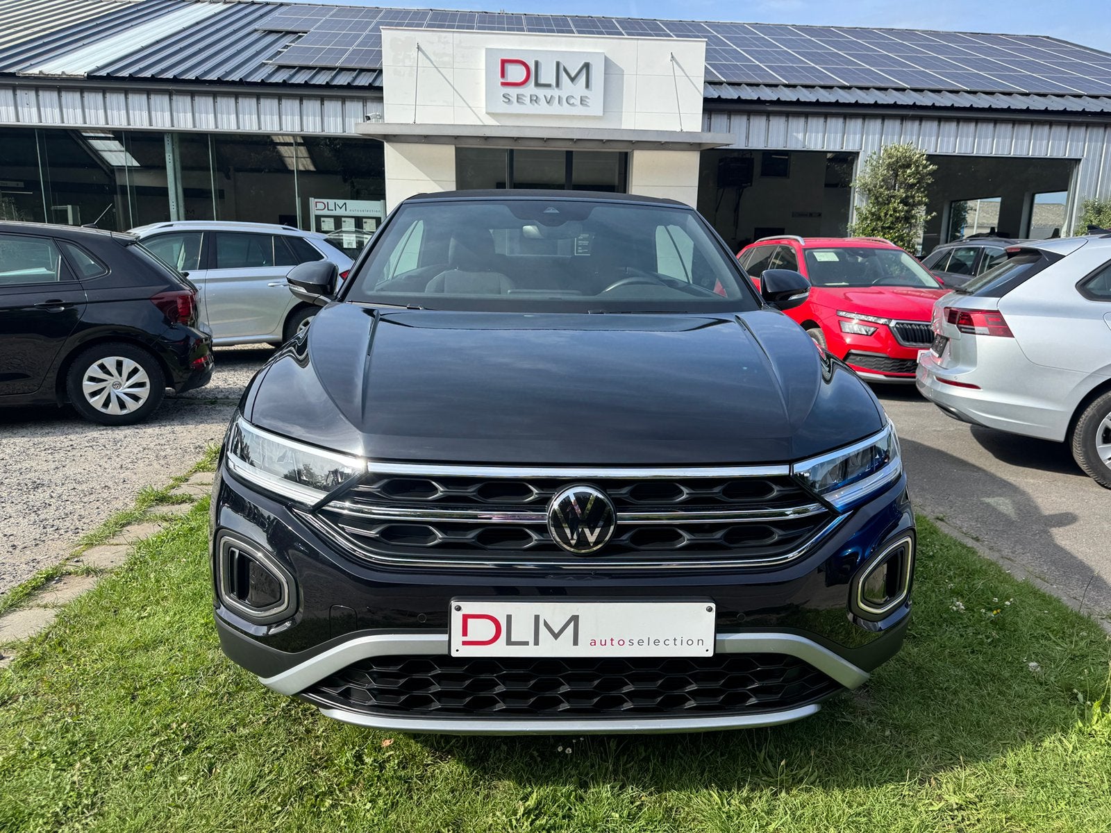 Volkswagen T-Roc Cabriolet Tsi uit 2022 36.000km, Voorwielaandrijving, Stof, Cabriolet, Zwart