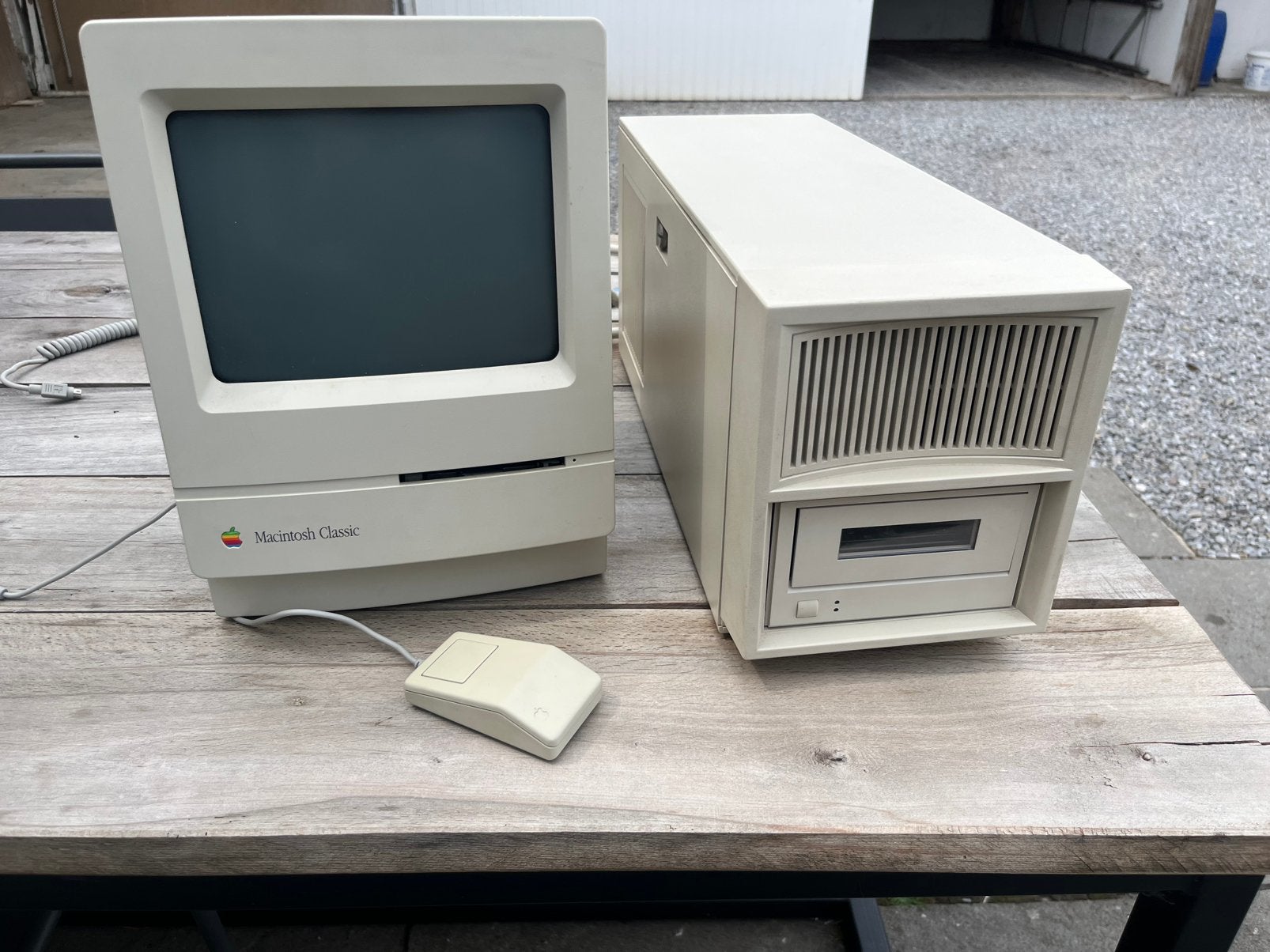 Macintosh classic apple en sun microsystems tape drive, Ophalen