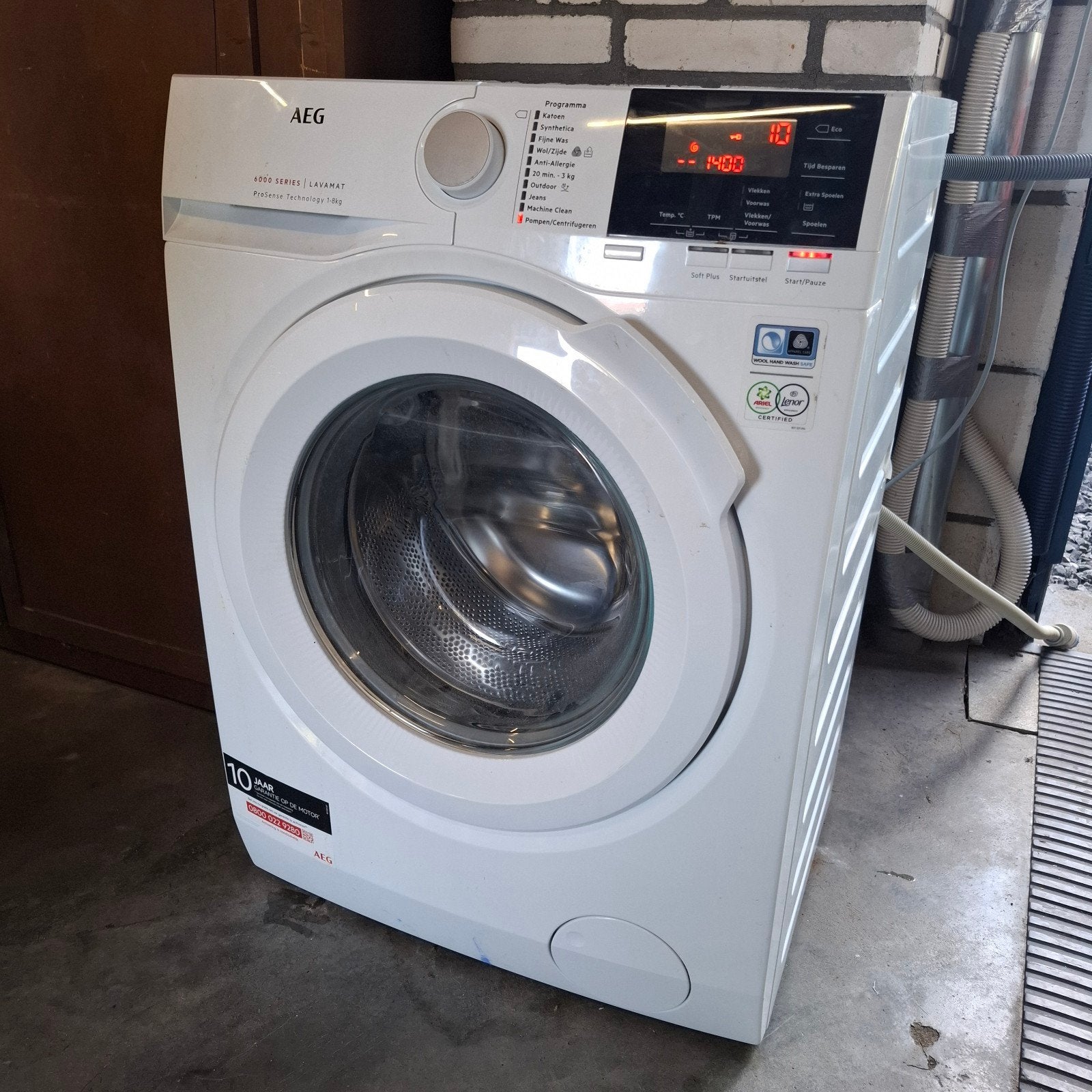 AEG 6000 serie wasmachine wegens overlijden overbodig., Ophalen
