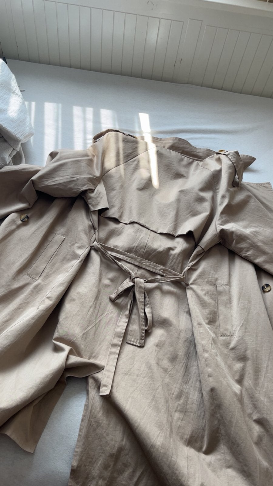 Trench beige, Vêtements | Femmes, Costumes de carnaval & Vêtements de fête, Envoi, Comme neuf, Taille 38/40 (M), Vêtements
