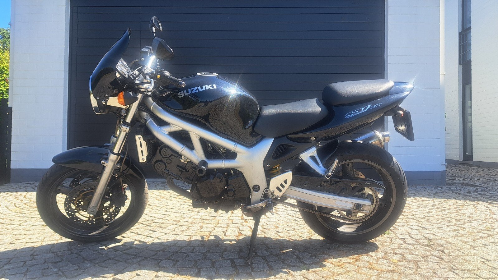Superbe Sv 650, 2 cilinders, Occasion, Motorrijbewijs A, Particulier