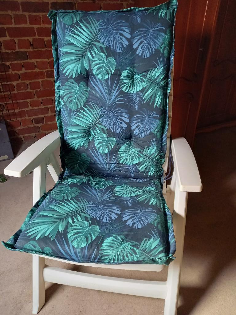 Zeer mooie tuinzetel met een Nieuw kussen. + 2 tabouretten, Tuin en Terras, Ophalen, Verstelbaar