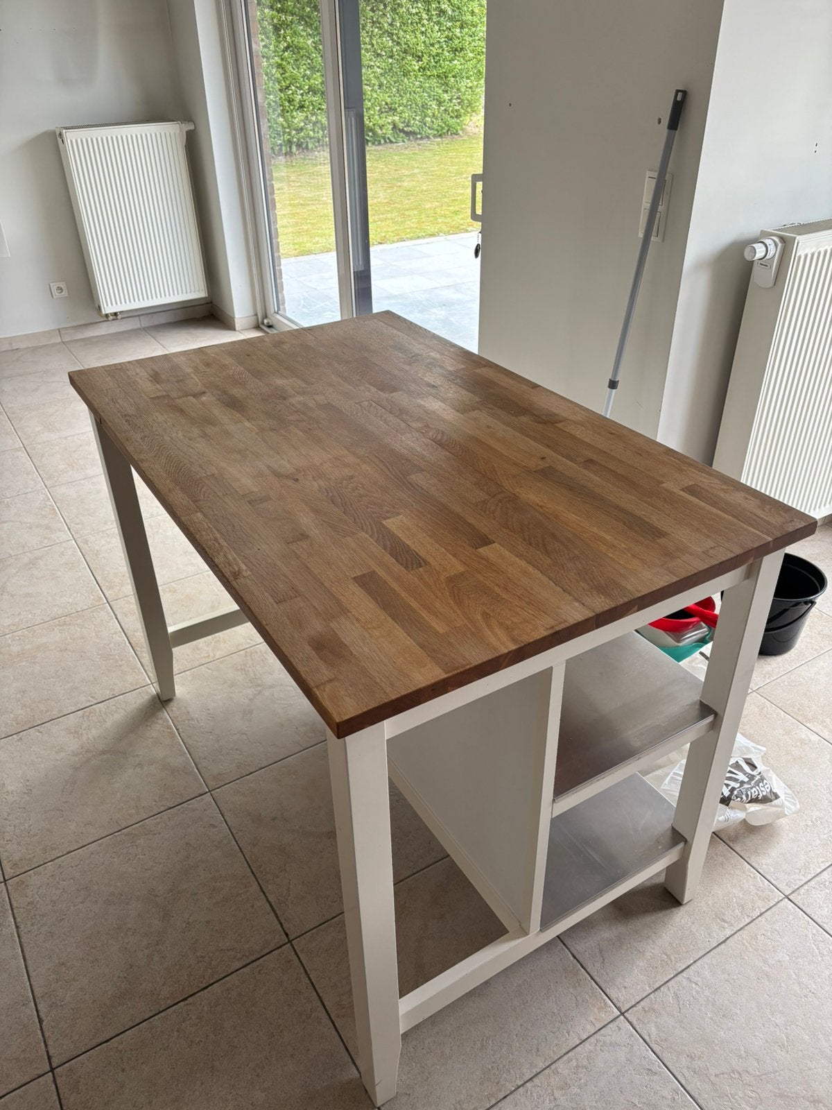 Staantafel ideaal voor keuken, Ophalen, Gebruikt