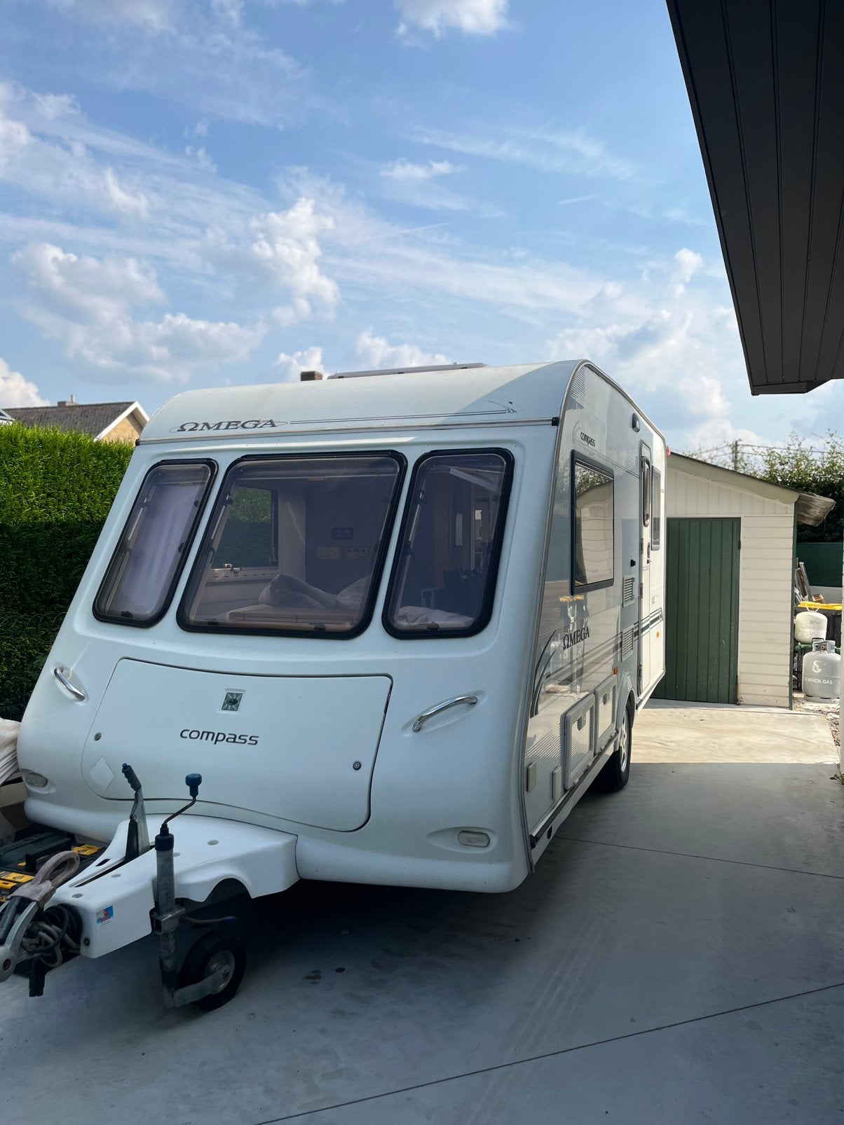 Caravane Omega Compass, Caravanes & Camping, Coin salon convertible, Entreprise, 5 à 6 mètres, Réfrigérateur