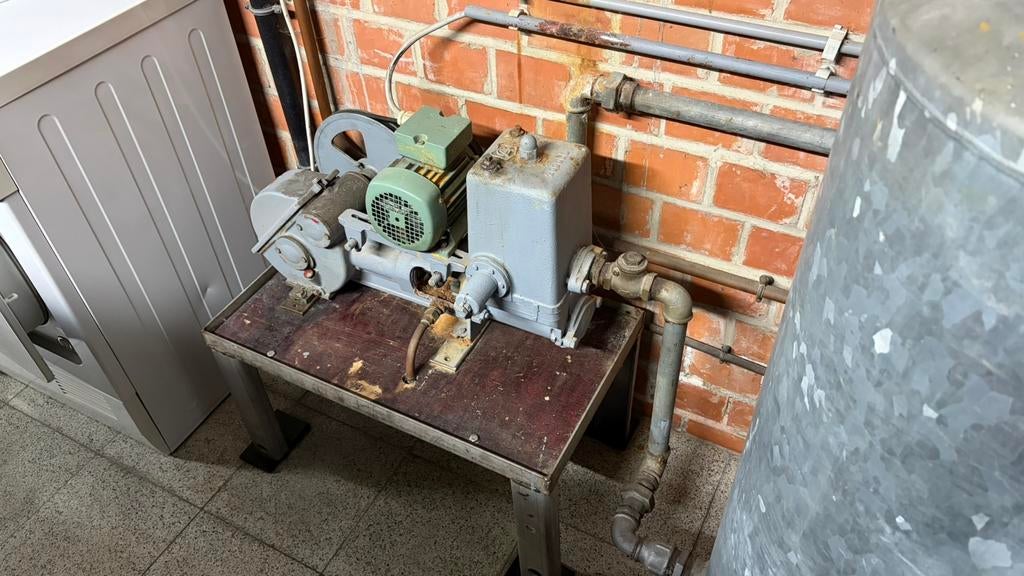 Waterpomp Stork met groot drukvat, Ophalen, Gebruikt, Elektrisch, Hydrofoorpomp